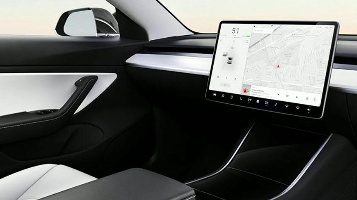 Elon Musk, İnsansı Robotların Tesla İçin 