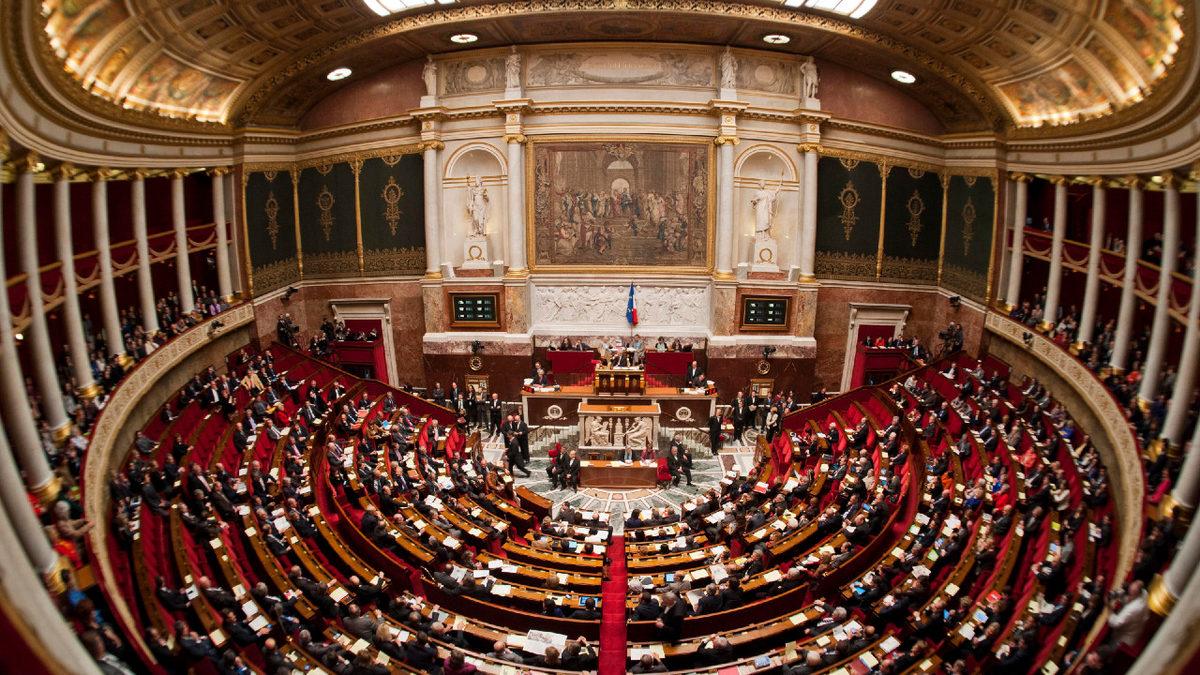 Siyasi Tartışmalara Girmeden Önce ’Sağcı’ ve ’Solcu’ Kavramlarının Tarihine Bakın: 200 Yıllık Geçmişi Var!