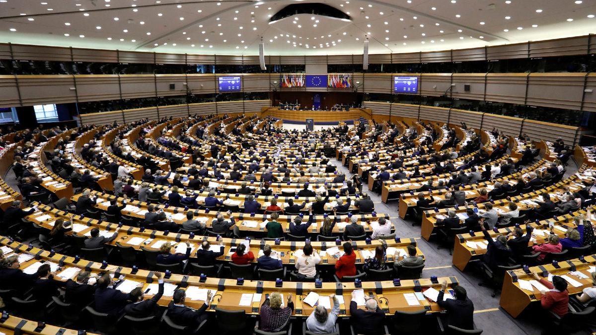 Siyasi Tartışmalara Girmeden Önce ’Sağcı’ ve ’Solcu’ Kavramlarının Tarihine Bakın: 200 Yıllık Geçmişi Var!