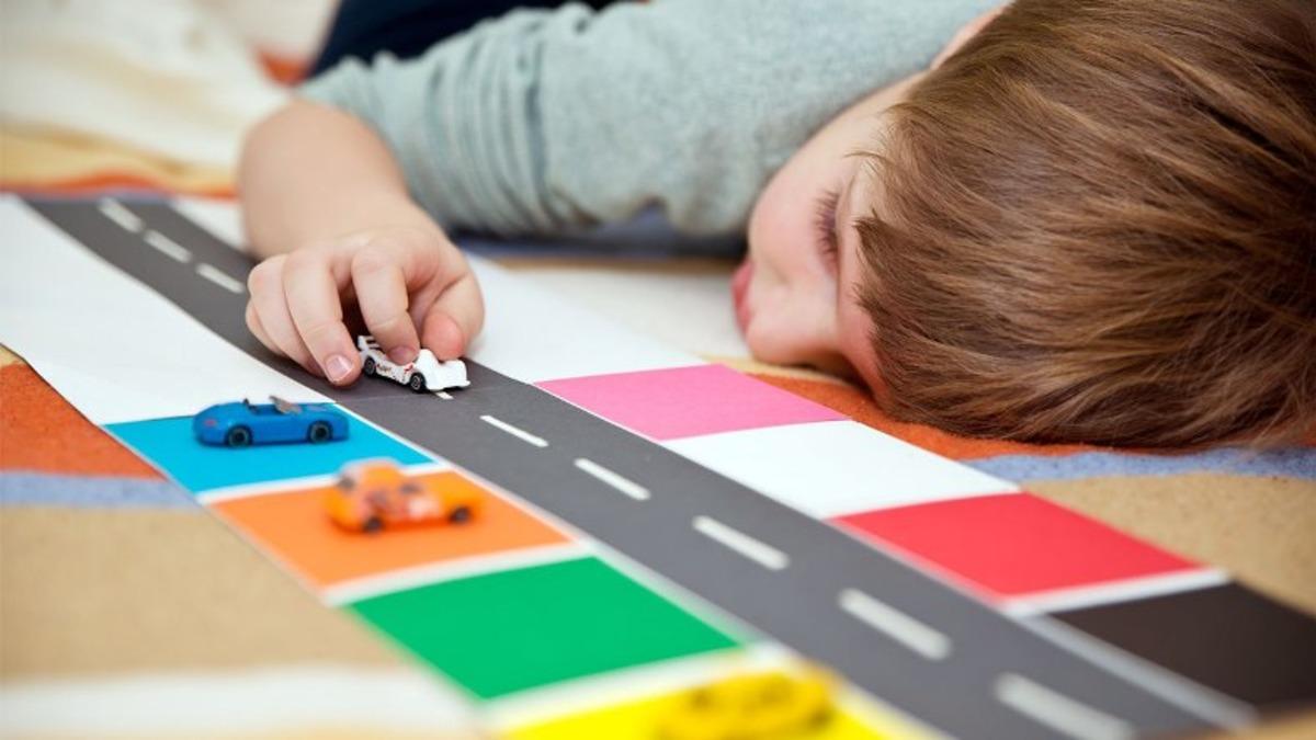 Hastalık ya da Engel Değil, Deha Belirtisi: Asperger Sendromu Nedir, Neden Meydana Gelir?