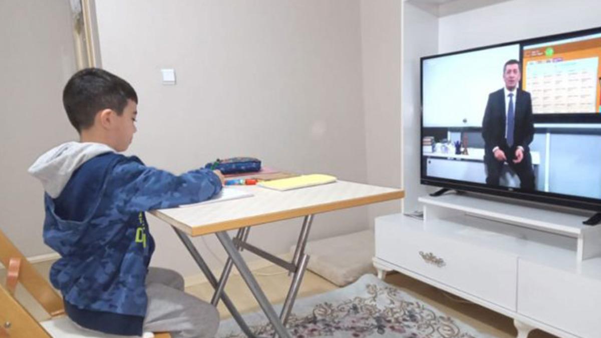 MEB, 2020 Küresel Salgın Döneminde Uzaktan Eğitim İzleme ve Değerlendirme Raporu’nu Yayınladı