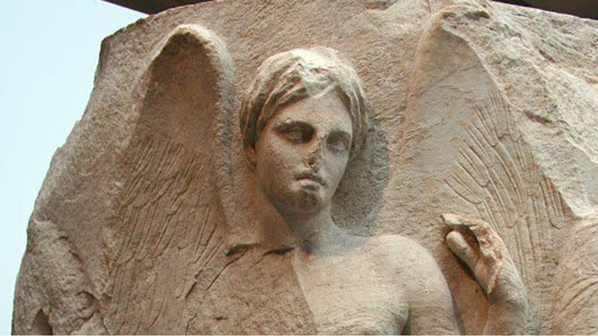 Marvel’ın Thanos’una İlham Veren Antik Yunan Tanrısı Thanatos’un Çarpıcı Efsanesi