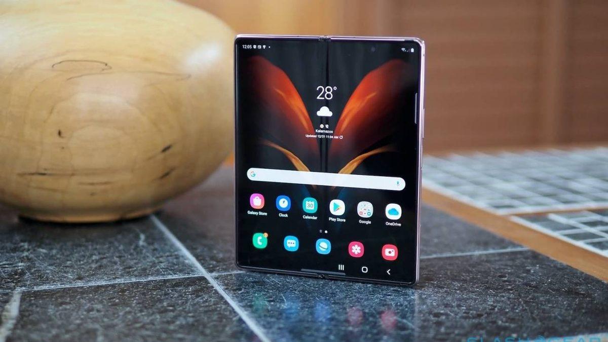 Samsung’un Yeni Katlanabilir Telefonu Galaxy Z Fold 4’le İlgili Yeni İddialar Geldi: Bataryasıyla Hayal Kırıklığı Yaşatabilir