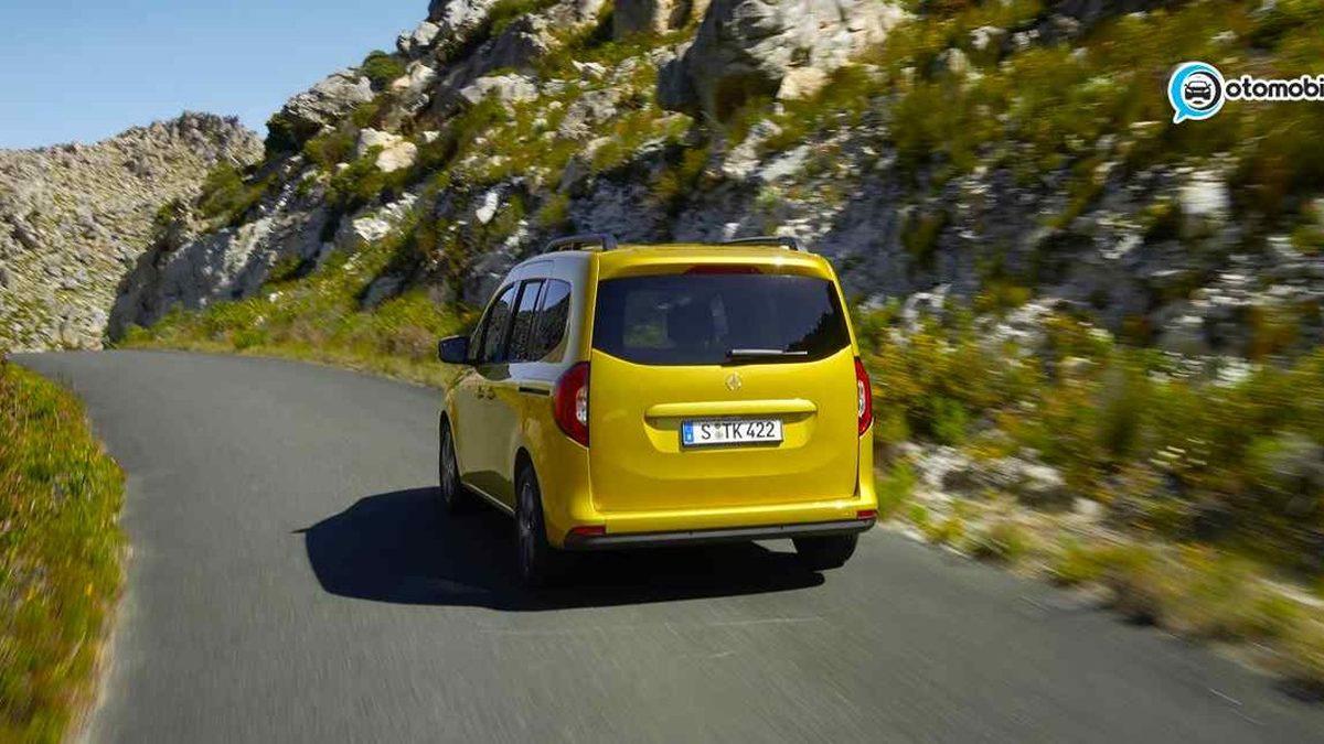 Mercedes Benz, Hem Dizel Hem de Elektrikli Yeni T-Serisini Tanıttı: Zengin Doblosu