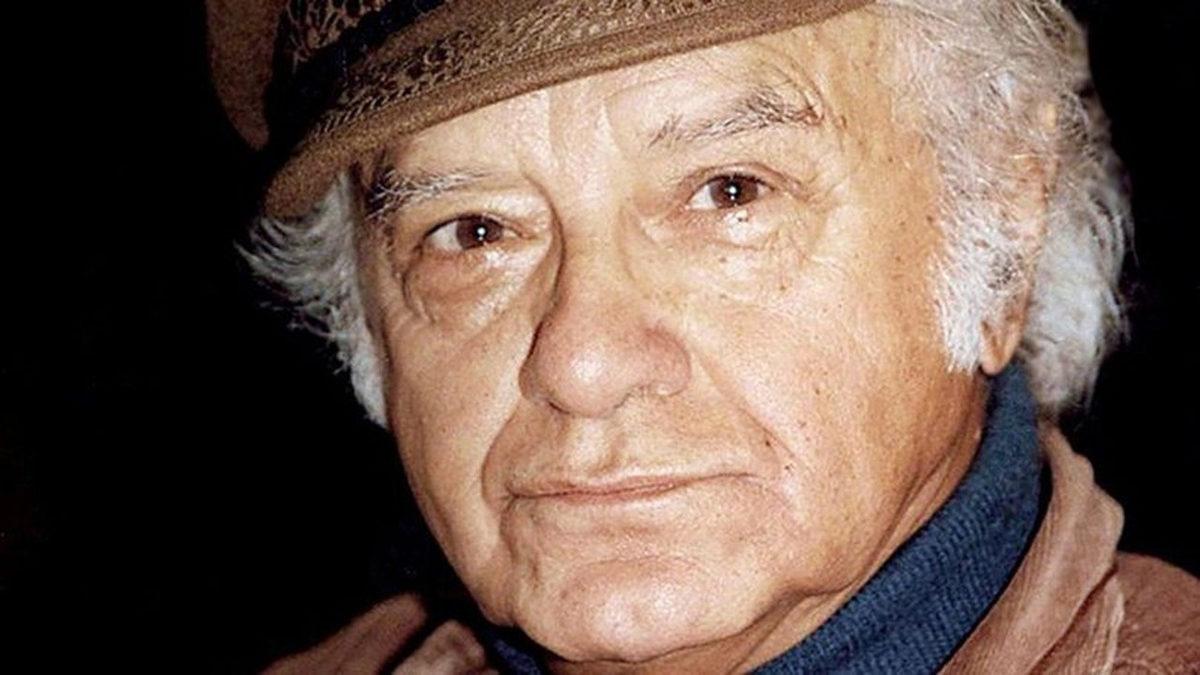 Attila İlhan’ın Okudukça Sizi Duygu Seline Sürükleyen 7 Aşk Şiiri