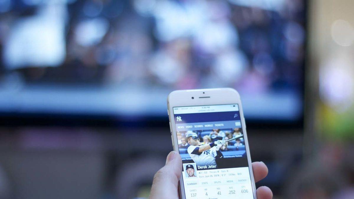 Bir Araştırmaya Göre Android Kullanıcıları, İkili İlişkilerde iPhone Sahiplerinden Daha İyiler