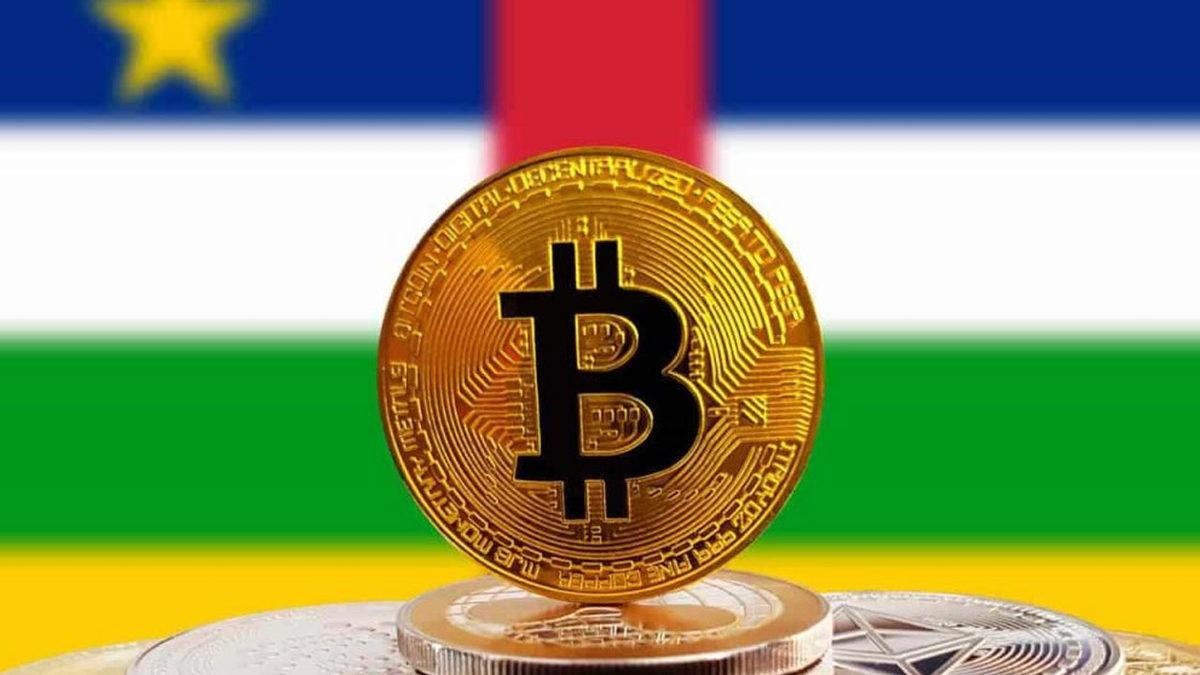 Bitcoin, Bir Ülkede Daha Resmi Para Birimi Kabul Edildi