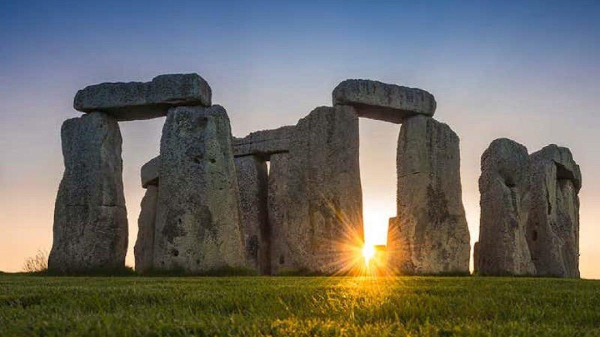 Stonehenge Gizemi Çözülüyor: Arkeologlar, Stonehenge’i Oluşturan Taşların Bir Kısmının Kaynağını Buldu