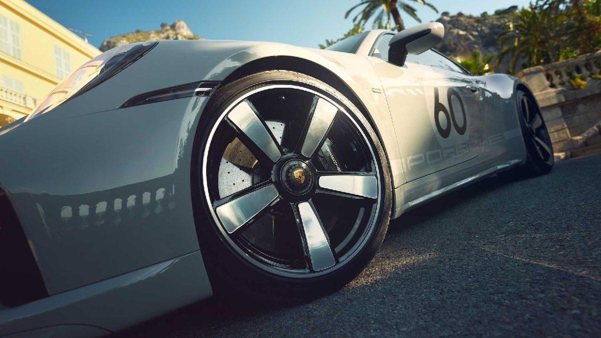 Sınırlı Sayıda Üretilecek Porsche 911 Sport Classic Yepyeni Tasarımı ile Tanıtıldı: Geçmişe Dönmeye Hazır Olun