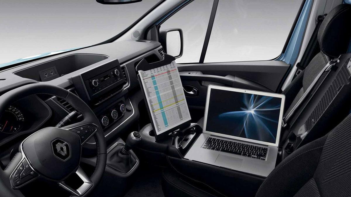 Yenilenen Renault Trafic Türkiye’ye Geldi: İşte Ticarilerin Yeni Gözdesinin Özellikleri ve Fiyatı