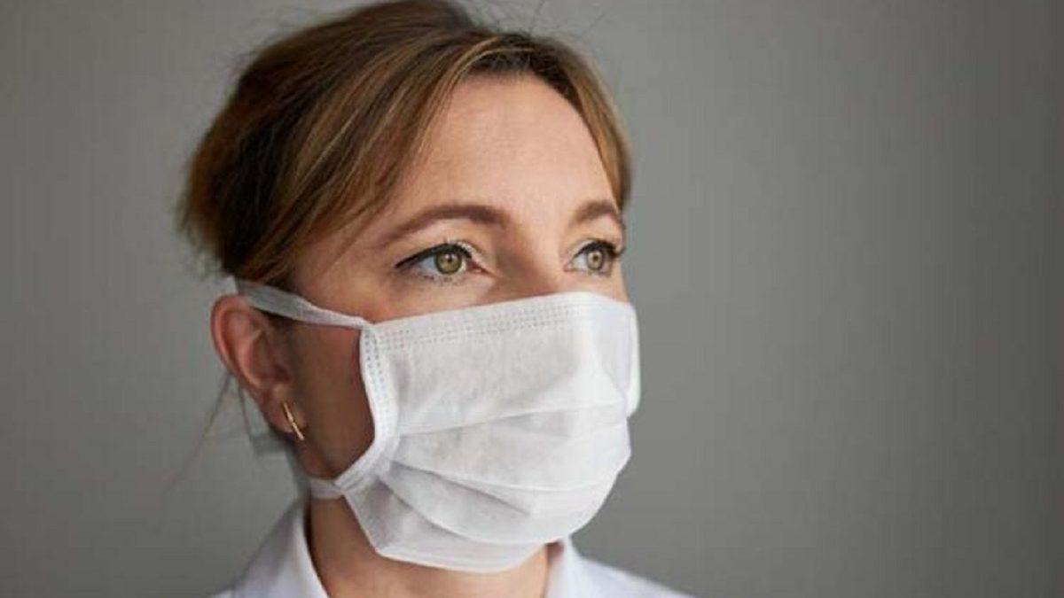 Koronavirüse Karşı Çift Maske Kullanımı Gerçekten İşe Yarıyor mu?