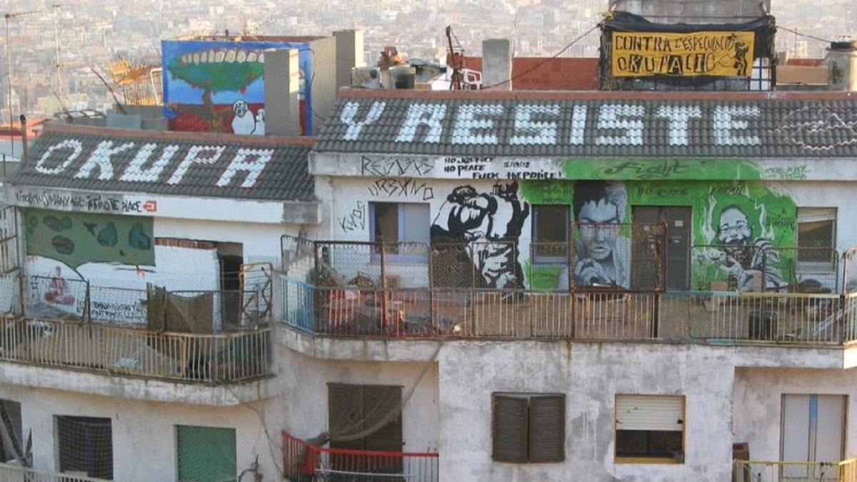 İspanya’da Boş Evlerin ’İşgalciler’ Tarafından ’Yasal Yollarla’ Ele Geçirildiği ve Ev Sahiplerini Çaresiz Bırakan Hareket: Okupa