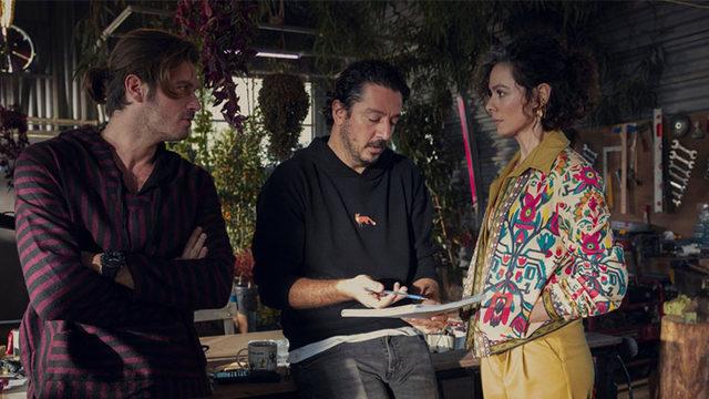 Netflix, Kıvanç Tatlıtuğ’lu "Bir Denizaltı Hikayesi" Dizisi Üzerinde Çalışıyor