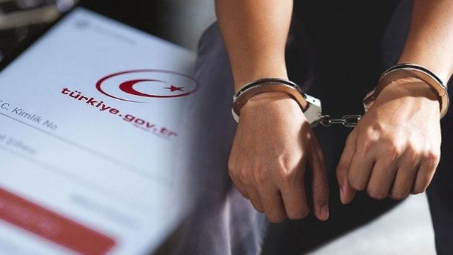 e-Devlet Hacklendi İddiasında Yeni Gelişme: ’Gazetecileri Dolandırmaya Çalışan’ 17 Yaşındaki Genç Yakalandı