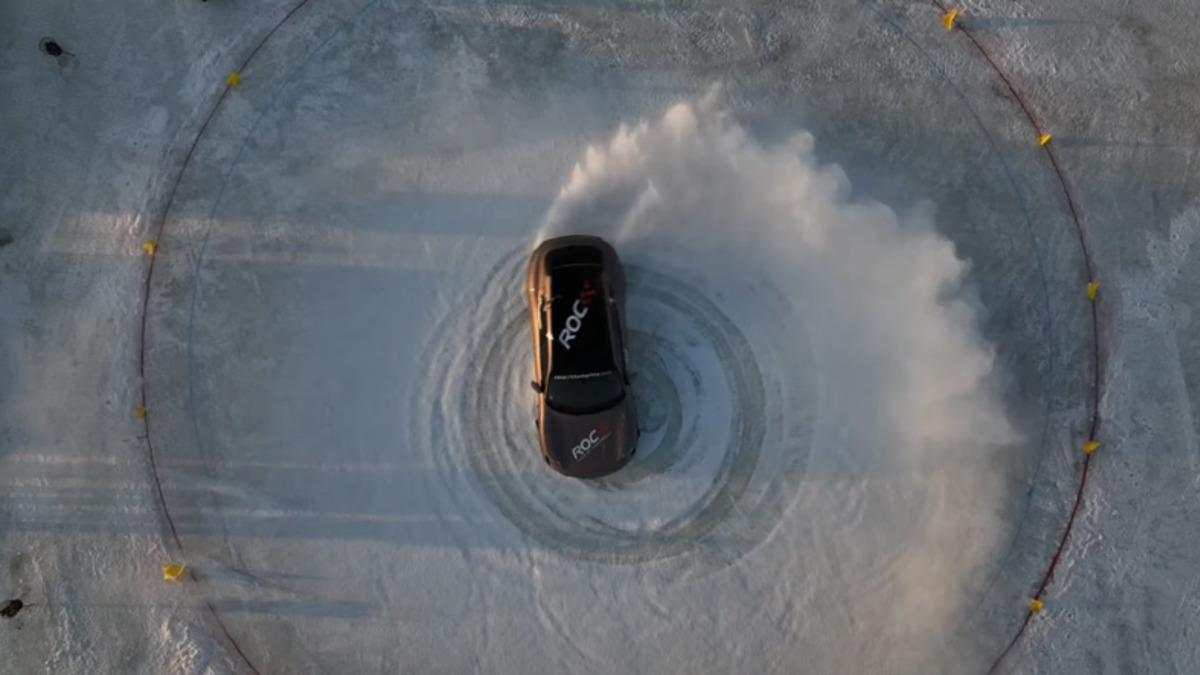 69 Kez Sıfır Çizen Porsche Taycan Cross Turismo’dan Başınızı Döndürecek Dünya Rekoru [Video]