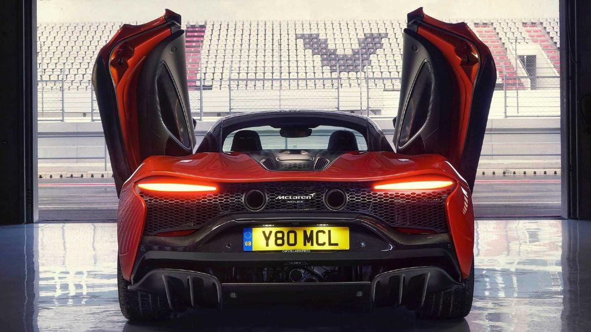 McLaren, 671 Beygirlik Yeni Hibrit Spor Otomobili Artura’yı Tanıttı