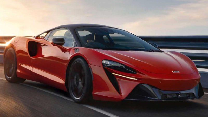 McLaren, 671 Beygirlik Yeni Hibrit Spor Otomobili Artura’yı Tanıttı