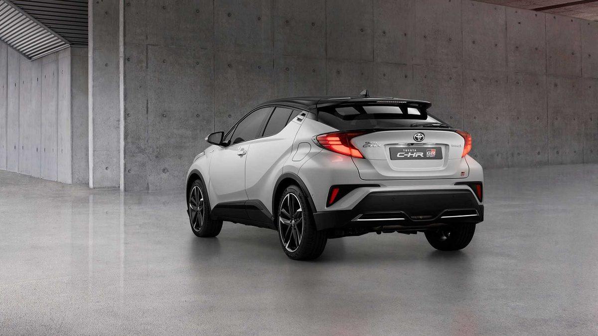 Hibrit Motoru ile Dikkat Çeken Toyota C-HR 2022 Tüm Özellikleri ve Fiyat Listesi