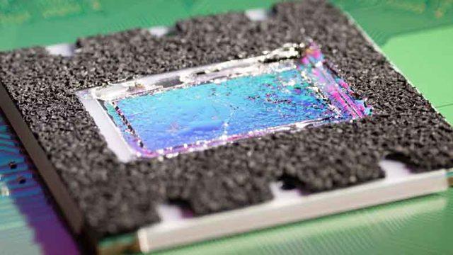 PlayStation 5’in AMD Zen 2 İşlemcisinin Ultra Yakınlıktaki Fotoğrafları Paylaşıldı