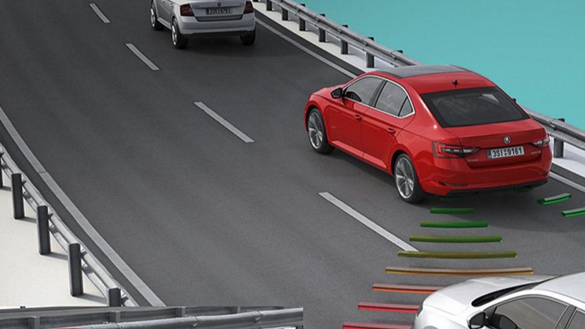 Sıra Dışı Hava Yastıkları ile Dikkat Çeken 2021 Model Skoda Superb’ün Özellikleri ve Fiyat Listesi