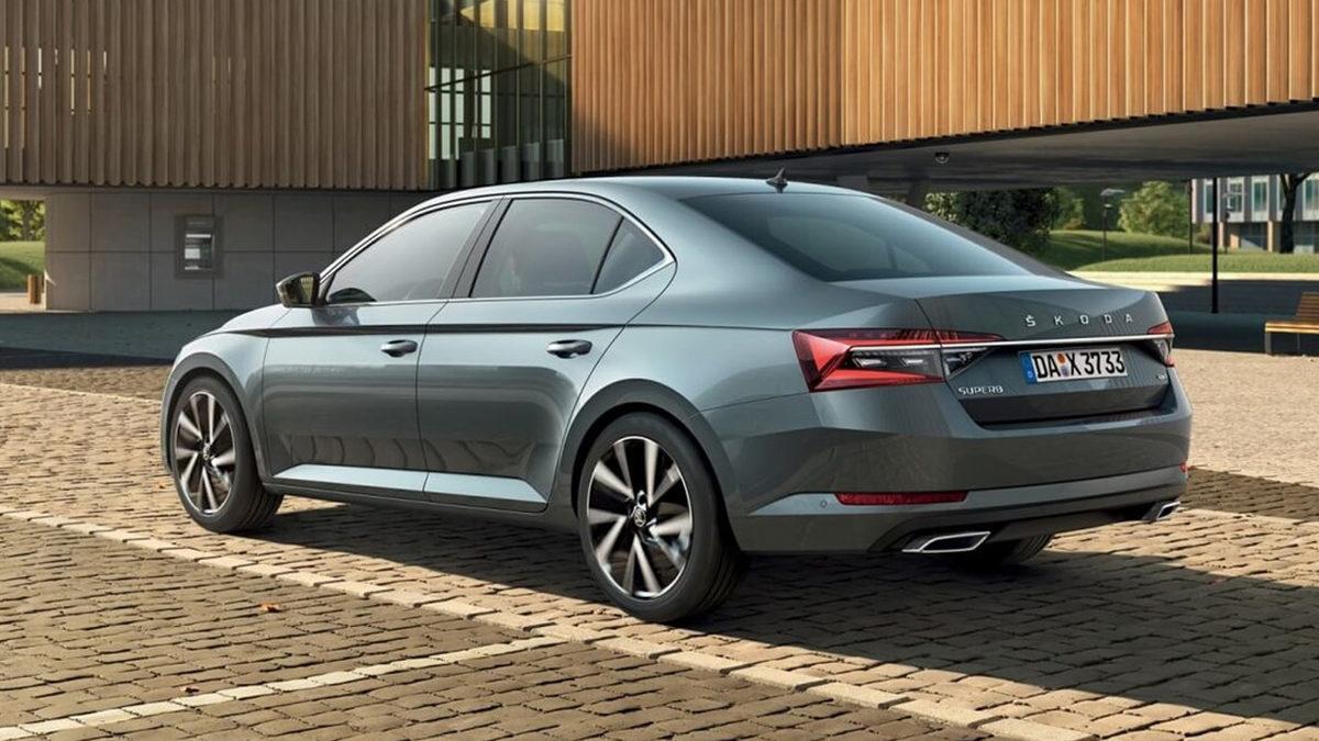 Sıra Dışı Hava Yastıkları ile Dikkat Çeken 2021 Model Skoda Superb’ün Özellikleri ve Fiyat Listesi
