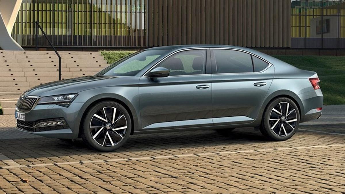 Sıra Dışı Hava Yastıkları ile Dikkat Çeken 2021 Model Skoda Superb’ün Özellikleri ve Fiyat Listesi