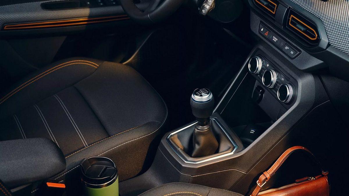 Keskin Hatlarıyla Dikkat Çeken Şehir İçi SUV’u: Dacia Sandero Stepway 2023’ün Özellikleri ve Fiyat Listesi