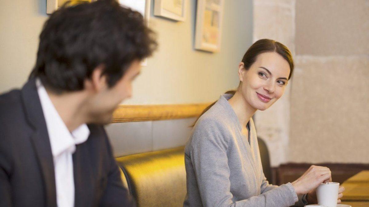 Bilim İnsanları, Flört Ederken Kullanılan En Etkili Yöntemleri Açıkladı: Flörtü Olmayan Kalmasın!