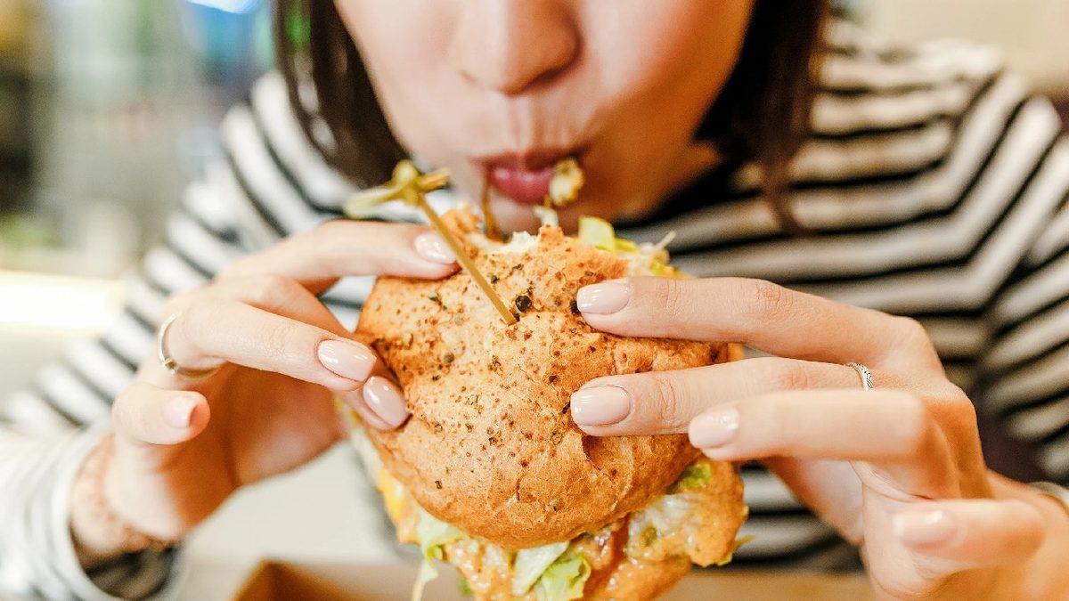 Sinirlerinizin Daha Çok Bozulmasına Sebep Olacak Alışkanlıklar Belli Oldu: Biz Bunları Hep Yapıyoruz Ama...