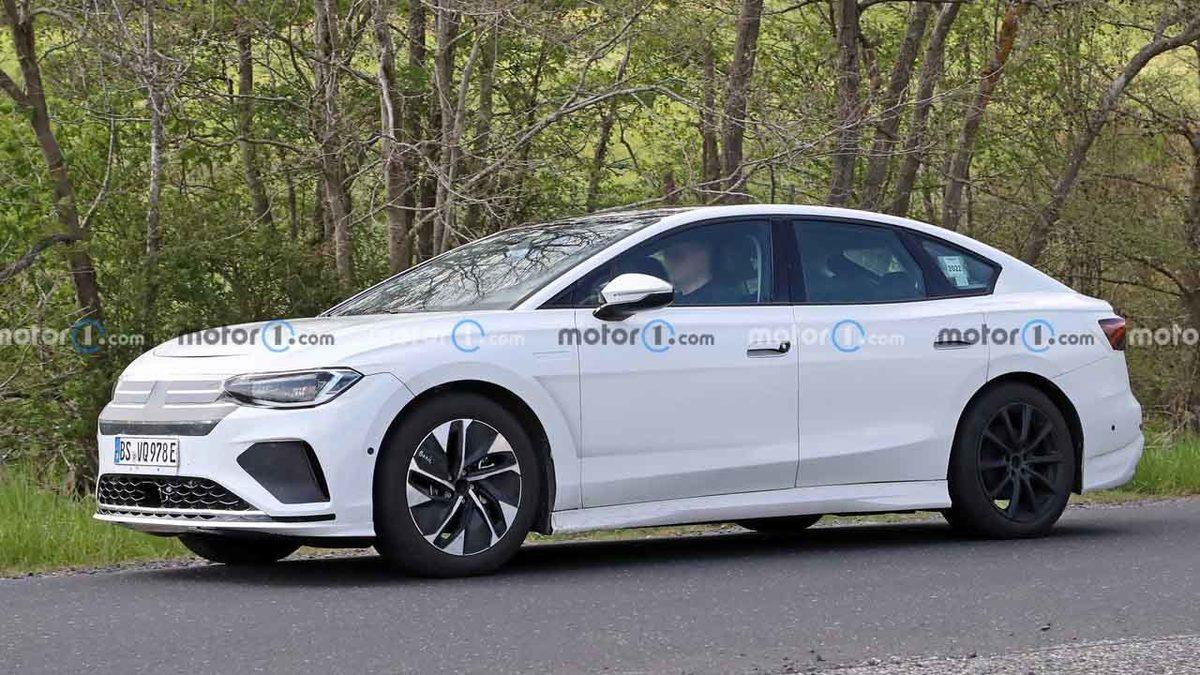 Volkswagen Passat Sedanın Yerini Alacak Yeni Otomobilin Fotoğrafları Ortaya Çıktı