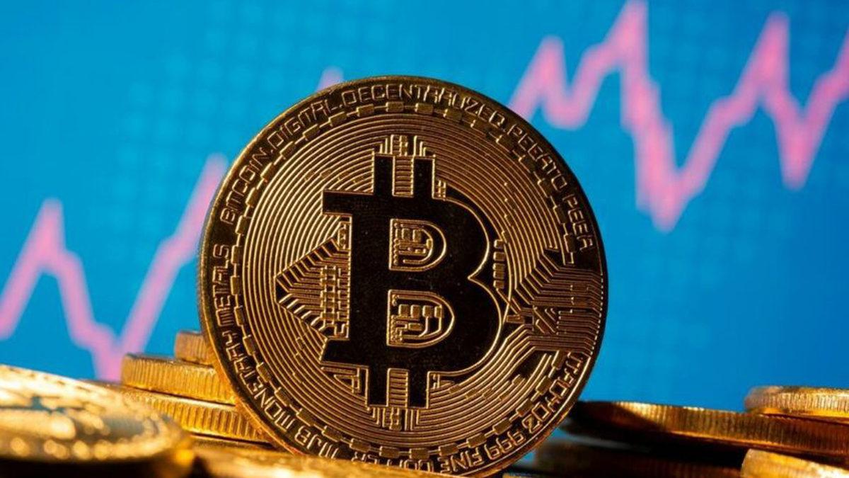 Bitcoin, Tarihi Zirveden Sert Düştü