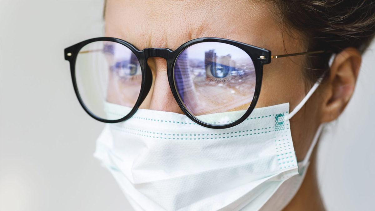 Gözlük Kullananların COVID-19’a Yakalanma Olasılığının 3 Kat Daha Az Olduğu Keşfedildi
