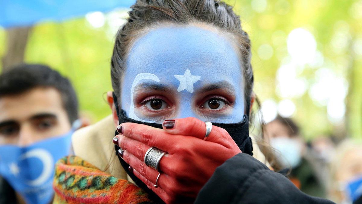 Sony ve Toshiba’dan Uygur Türklerine Yapılan Eziyete Tepki: Çinli Şirketlerle Yapılan Anlaşmalar Gözden Geçirilecek