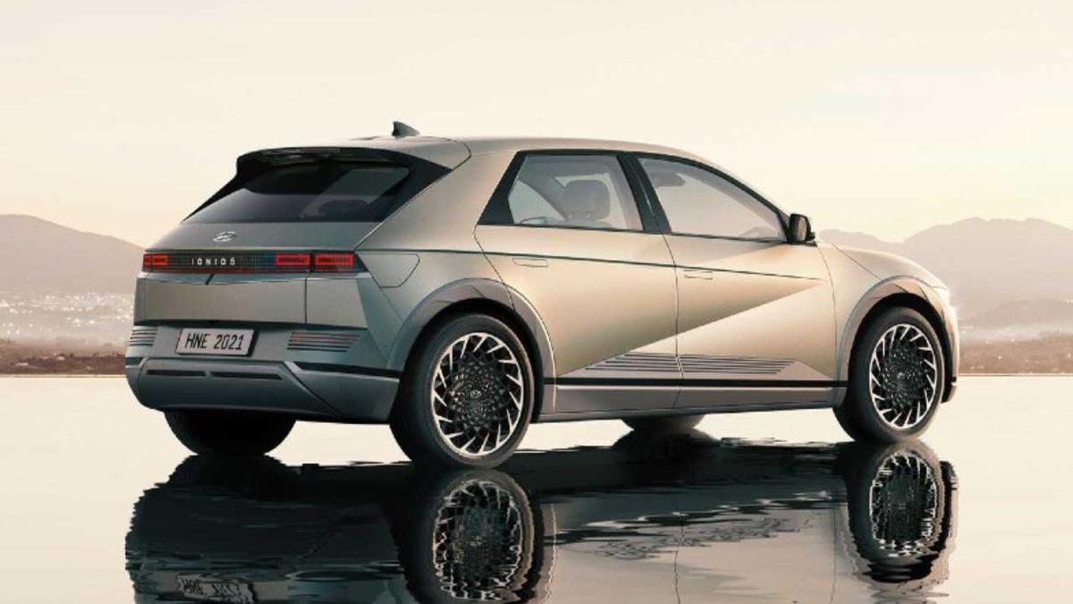 Hyundai, 480 km Menzile Sahip Yeni Elektrikli Otomobili Ioniq 5’i Tanıttı