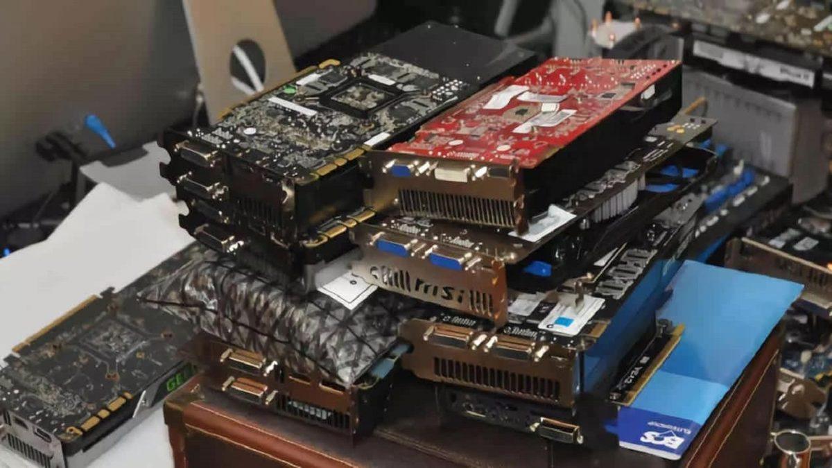 Malum, Fiyatlar Uçtu Gitti: Peki İkinci El Ekran Kartı Alınır mı?