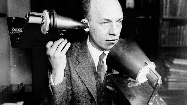 Çayı Kahveyi Koyun Gelin #8: Graham Bell’den 10 Yıl Önce Telefonu İcat Eden Mucidin Hikayesini Anlatıyoruz