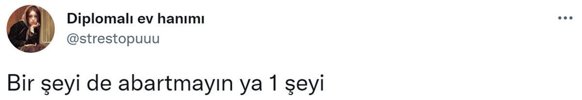 Sosyal Medyada Viral Olan ’Ben Bir Kek miyim?’ Şiiri Şarkı Oldu [Video]