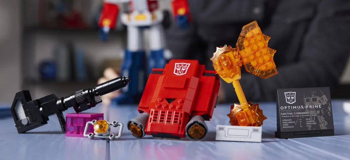 Transformers’ın Efsane Karakteri Optimus Prime’ı Gerçek Hayata Getiren LEGO Seti Tanıtıldı: Filmlerdeki Gibi Tırdan Robota Dönüşebilecek! [Video]