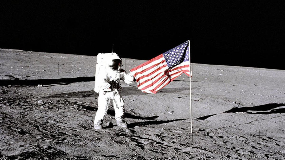 Milyonlarca İnsanın Sorgusuz Sualsiz İnandığı 7 Popüler Komplo Teorisi ve Gerçekleri