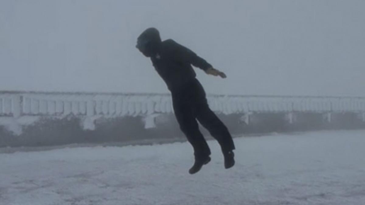 Saatte 175 Kilometre Esen Rüzgarı Uçmak İçin Kullanan Adam