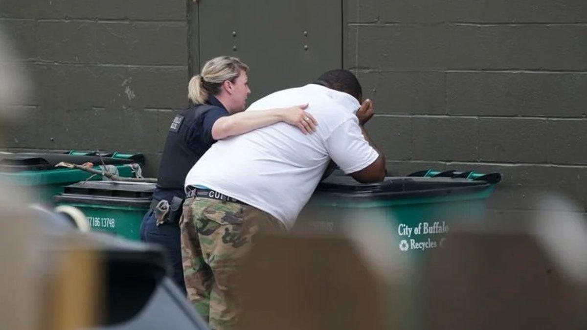 Bir Twitch Kullanıcısı, Canlı Yayın Sırasında Silahlı Saldırı Düzenledi: Çok Sayıda İnsan Hayatını Kaybetti!