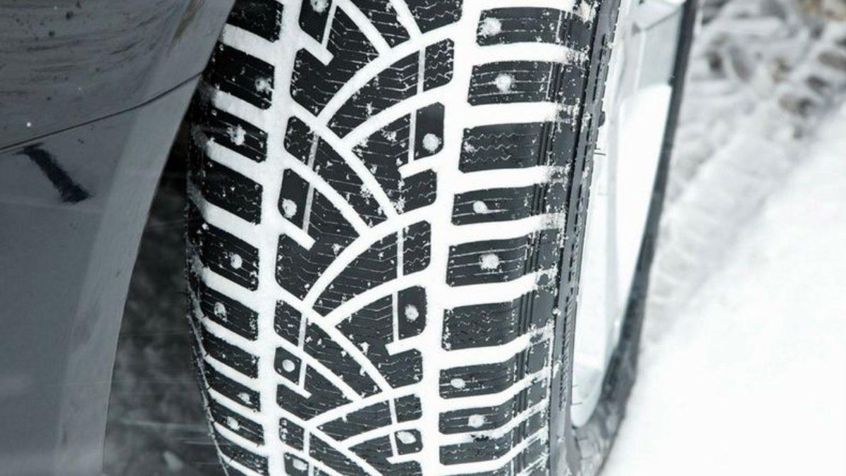 Yüksek Performanslı Dört Mevsim Lastiklerinin Karda Kapıştığı Test (Video)
