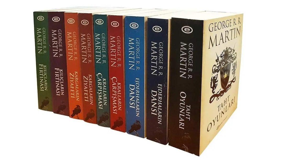 Okurken Sizi Bambaşka Dünyalara Götürecek Fantastik Kitap Önerileri