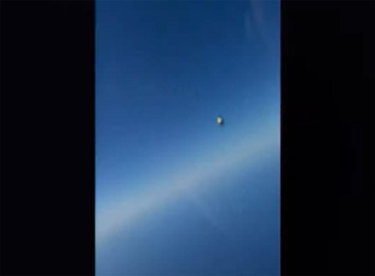 ABD’den Esrarengiz UFO Görüntüleri Hakkında Şok Açıklama: “Onlar Gerçek” [Video]