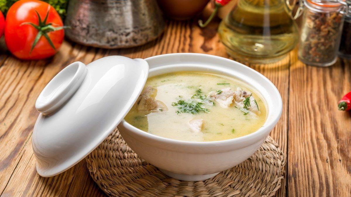 İnsanın Hayat Kalitesini Düşüren Mide Bulantısına İyi Gelen 9 Besin