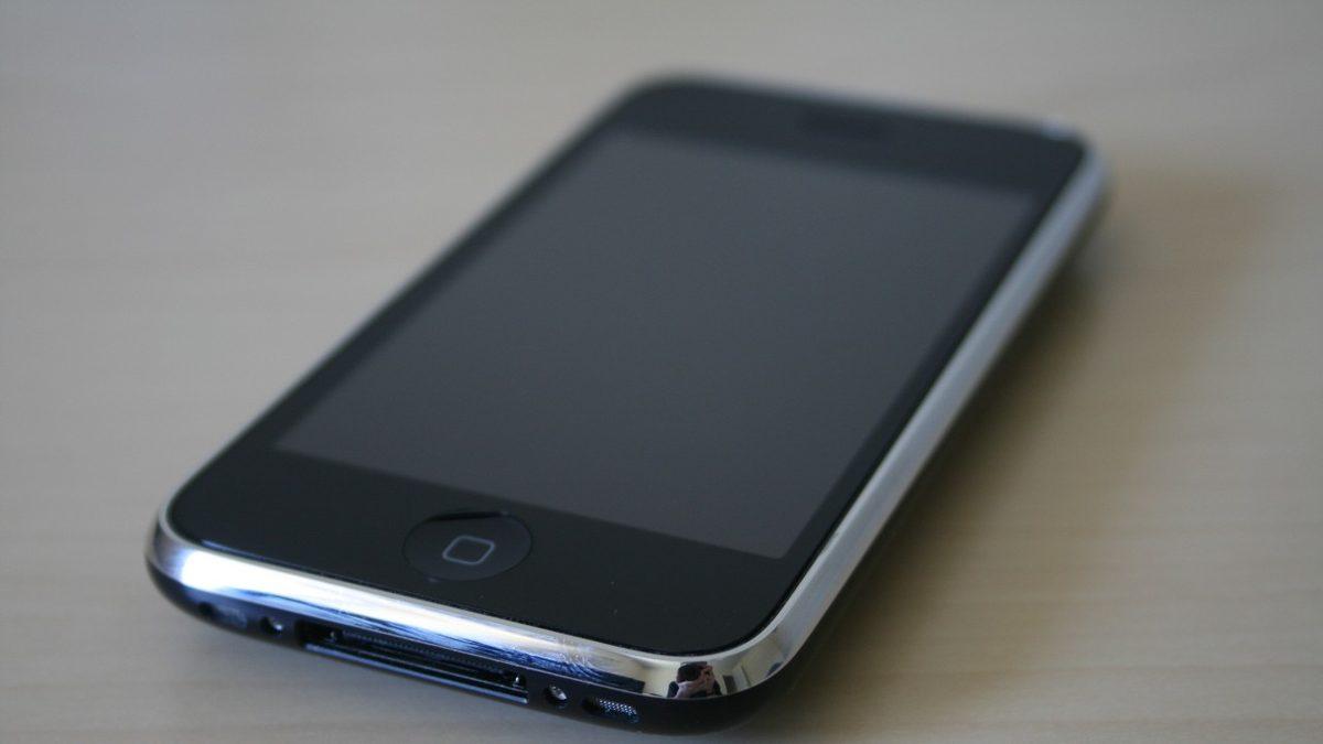 16 Yıl Önce Tanıtılan ’iPhone 3G’nin Şimdi Kulaklara Şaka Gibi Gelen Özellikleri