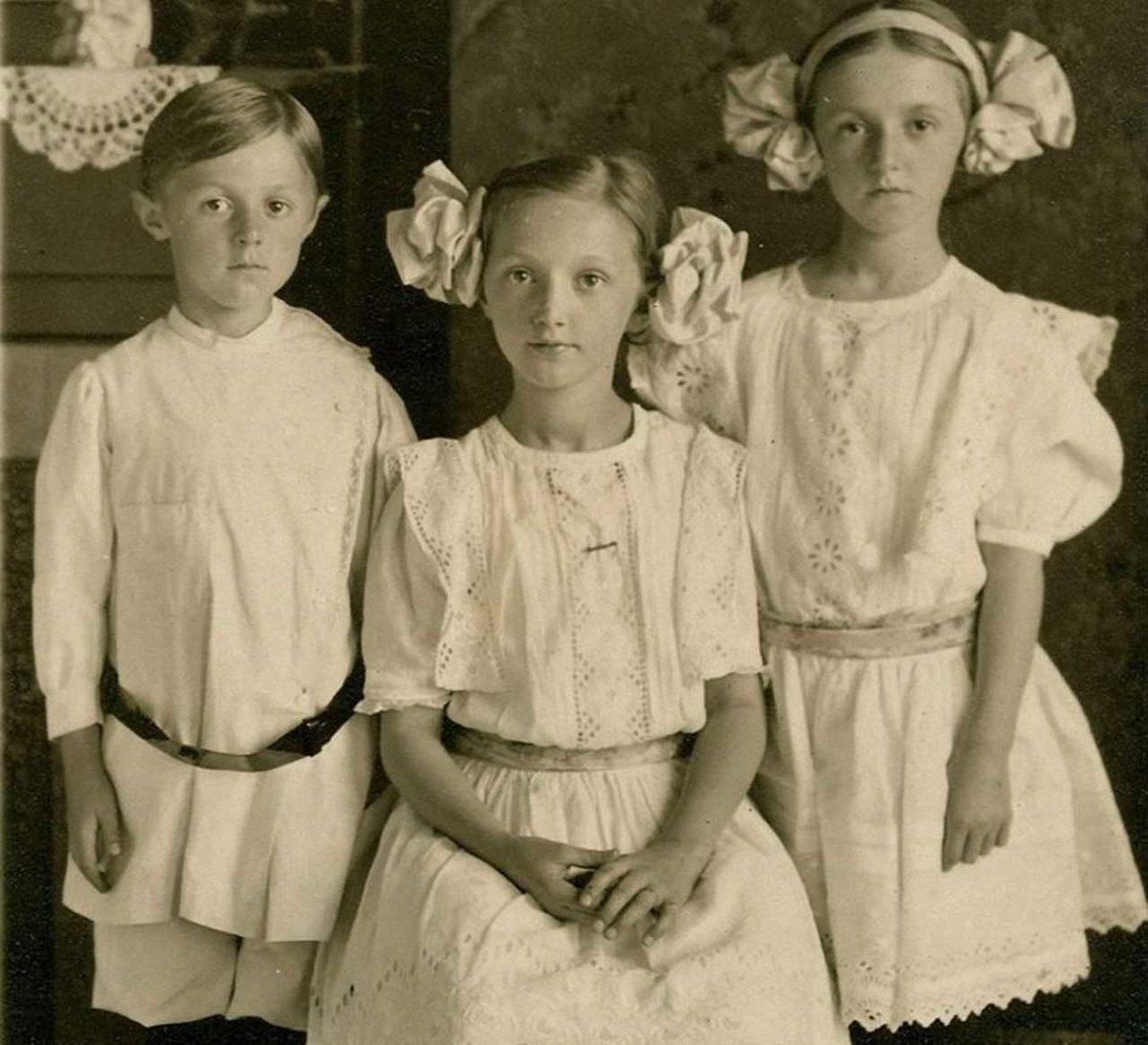 Mavinin Erkek, Pembenin Kız Rengi Olduğu Anlayışı Ne Zaman ve Nasıl Ortaya Çıktı?