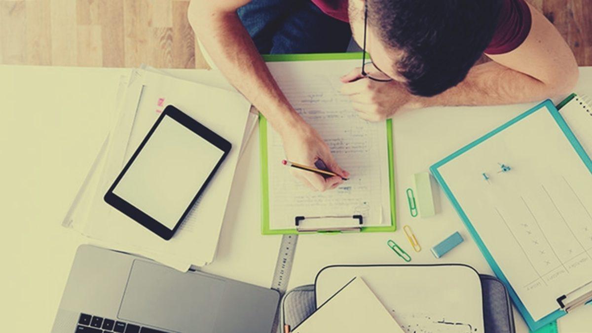 Öğrenciler Toplansın: İyi Bir Ders Çalışma Programı Nasıl Hazırlanır Adım Adım Açıklıyoruz