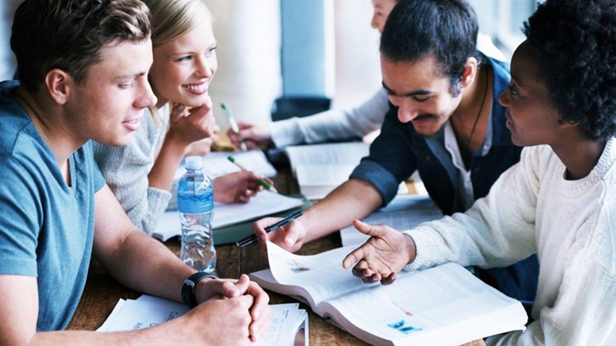 Öğrenciler Toplansın: İyi Bir Ders Çalışma Programı Nasıl Hazırlanır Adım Adım Açıklıyoruz