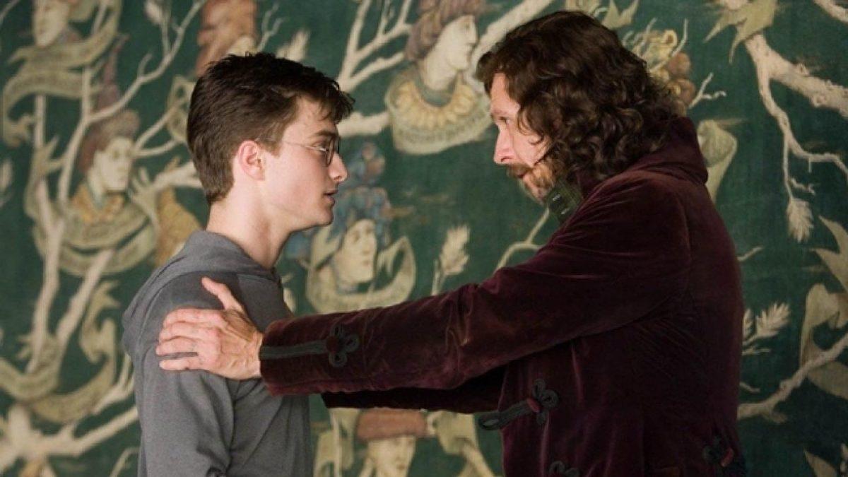 Harry Potter Evreninin En Şanssız Karakterlerinden ’Sirius Black’ Hakkında Bilinmeyenler: Kitaplarda Nasıl Anlatıldı?